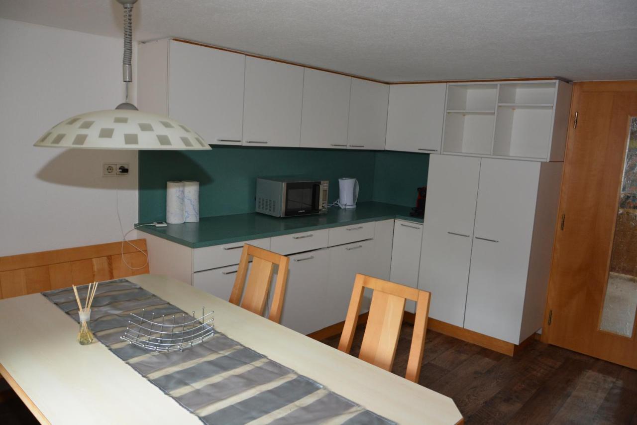 Happy Point Apartment Меллау Екстер'єр фото