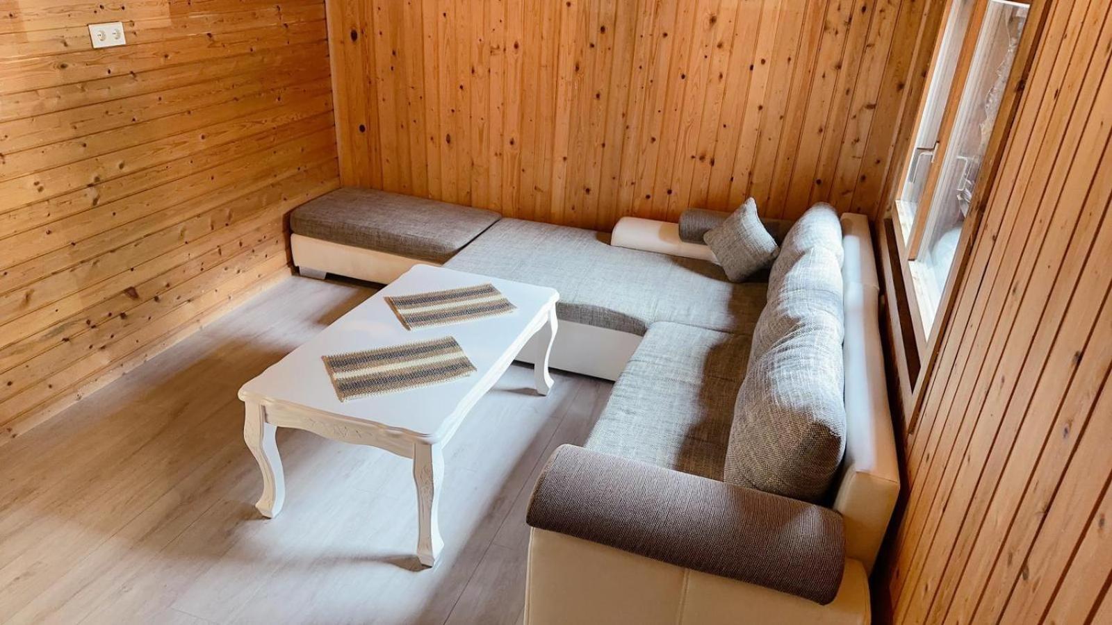 Happy Point Apartment Меллау Екстер'єр фото