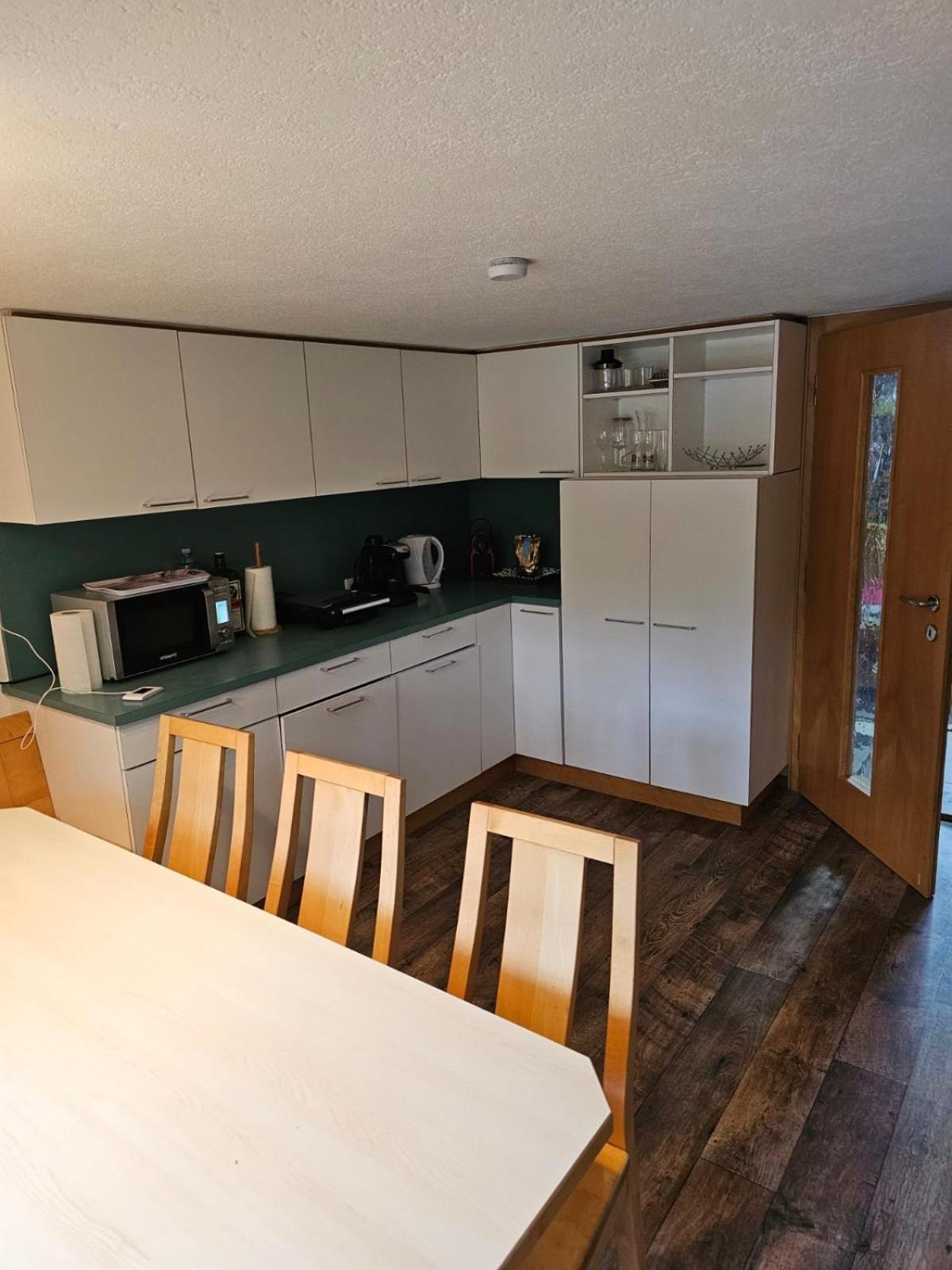 Happy Point Apartment Меллау Екстер'єр фото